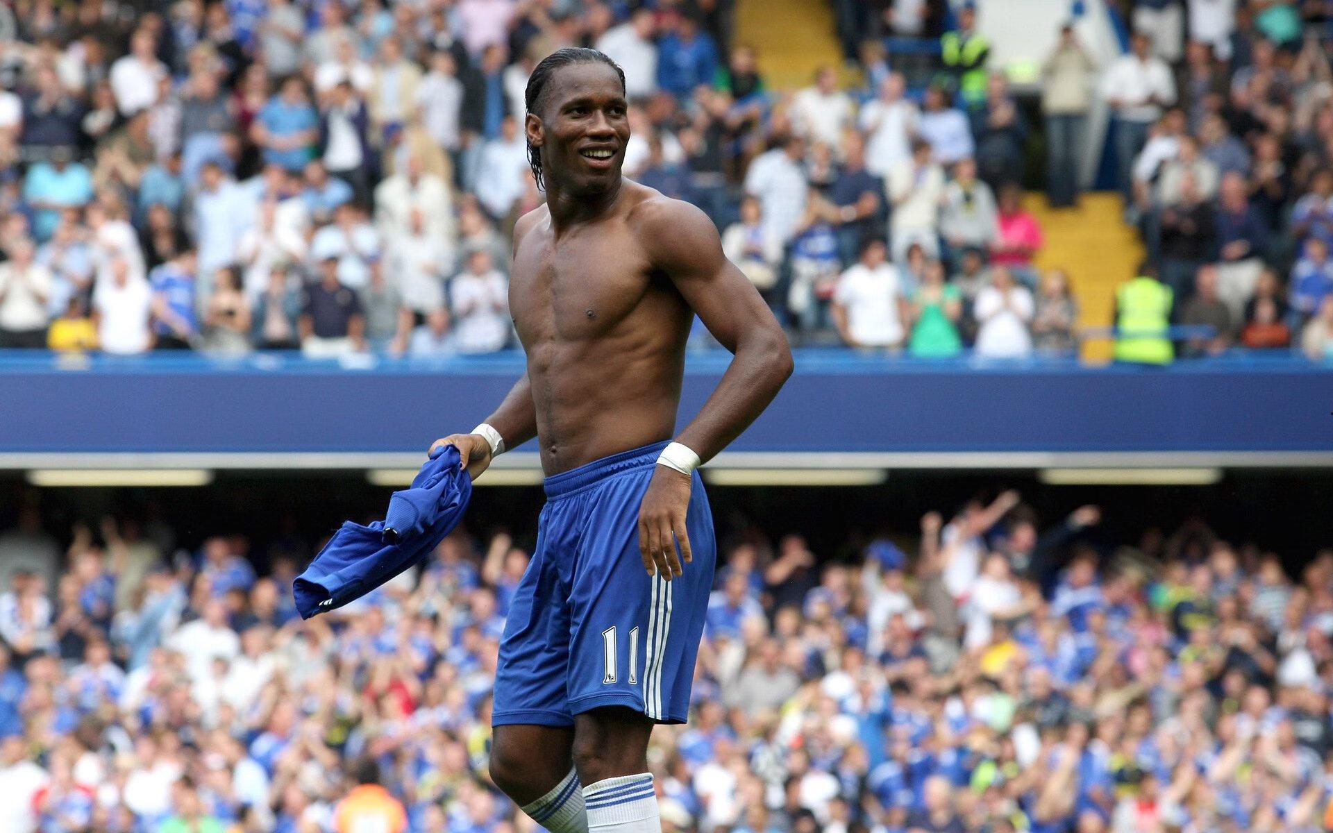 邮报,主力门将重伤,多尔金流浪者紧急征召54岁前门将救火!