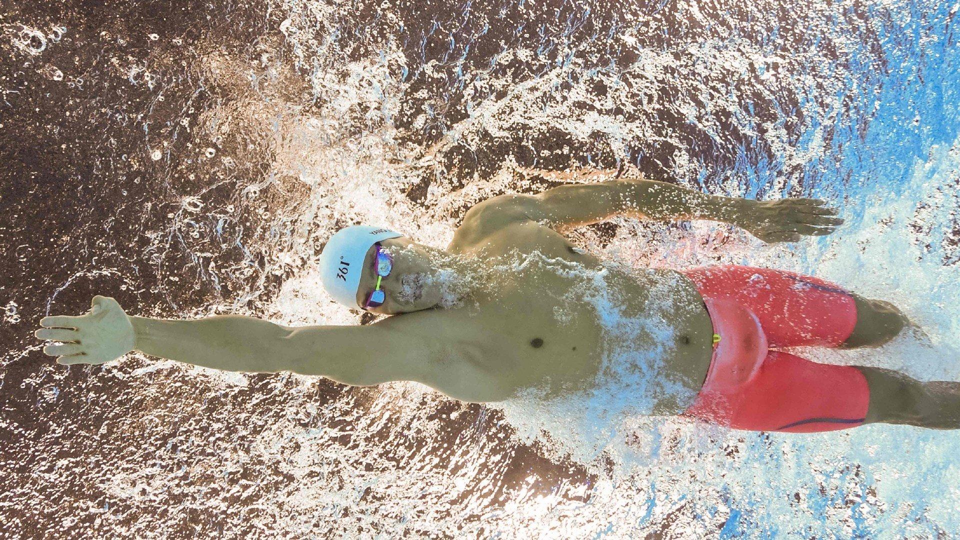 阿联洛杉矶开训受访引关注 洛媒,新赛季因他注入东方魅力